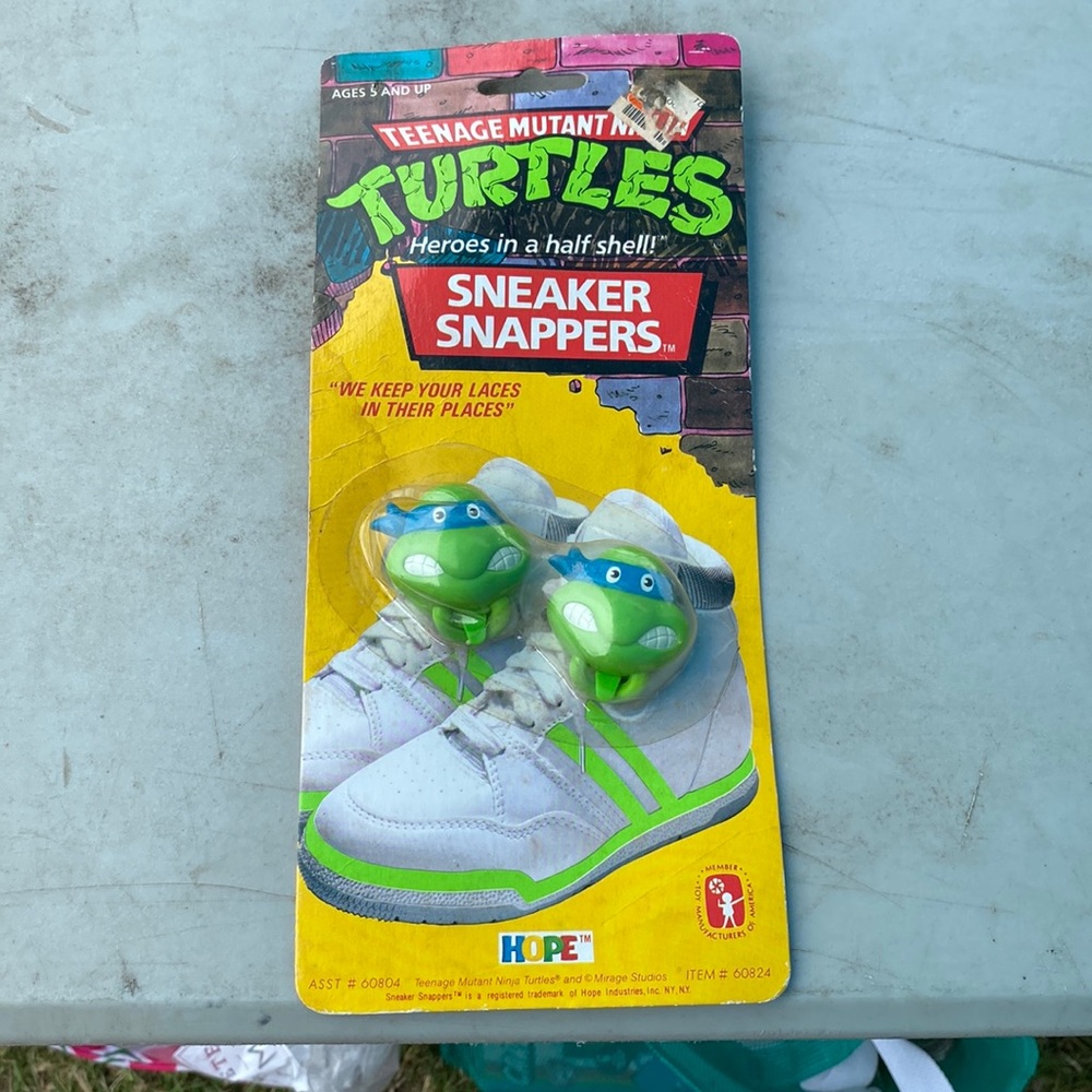 Vintage Ninja Turtle Sneaker Snappers